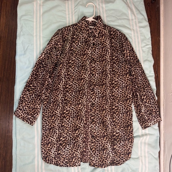 Valerie Stevens Tops - Valerie Stevens Leopard Print Blouse